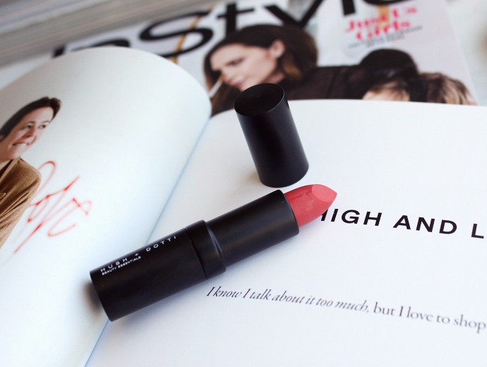 Swatches Clean, Non-Toxic Makeup from Hush + Dotti, Pressed Mineral Foundation in Beach Girl, Organic Concealer in Jane, Organic Mascara, Organic Lipstick in T-Bone