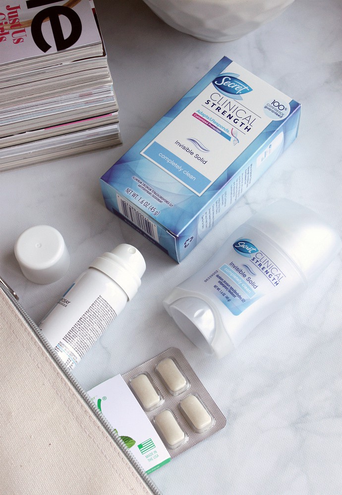 How to Stay Cool When It's Hot and Humid with Secret Clinical Strength Clear Gel and Secret Clinical Strength Invisible Solid